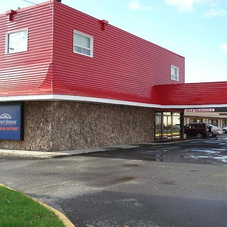Howard Johnson By Wyndham Cornwall Exterior foto