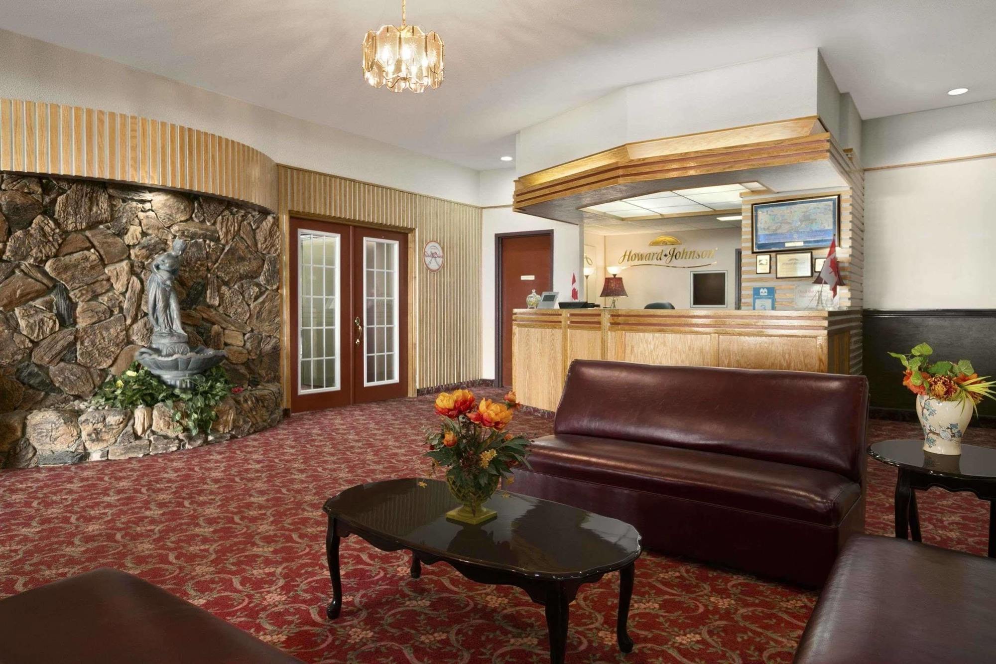 Howard Johnson By Wyndham Cornwall Exterior foto